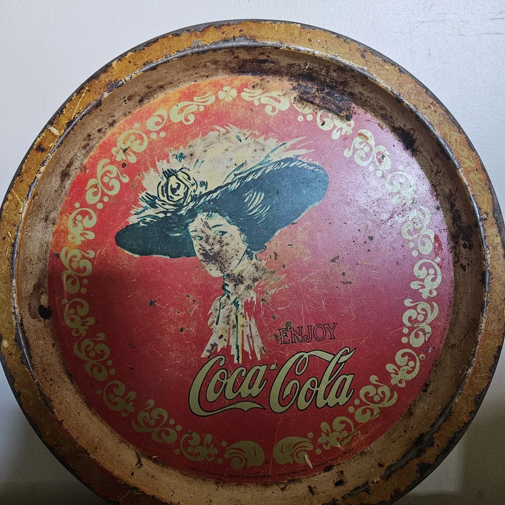 Vintage Coca-Cola Tin Serving Tray in Red and Gold - Picture 2 of 6